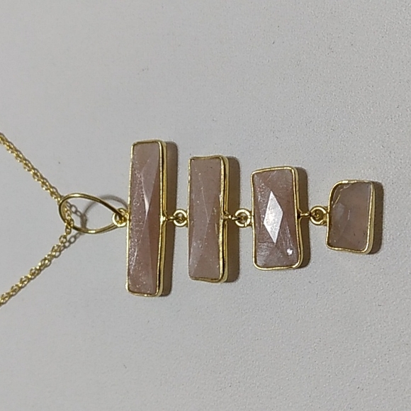 YG Moonstone Necklace - Picture 1 of 5